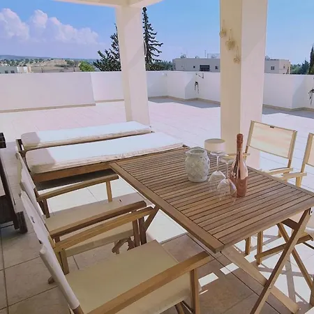 Sunny Palms Apt Apartment