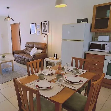 Sunny Palms Apt Βορόκλινη