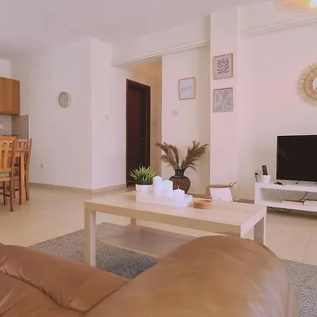Sunny Palms Apt