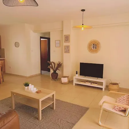 Sunny Palms Apt