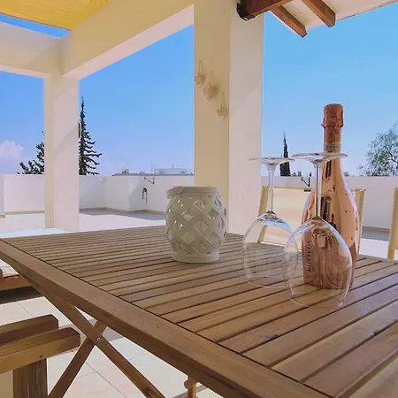 Sunny Palms Apt Διαμέρισμα *